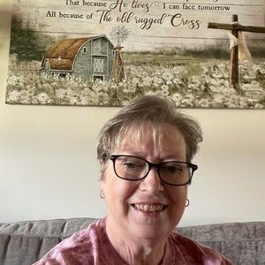 Meet your Posher, Cindy